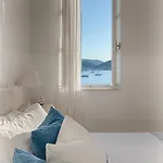 Riva, Villa