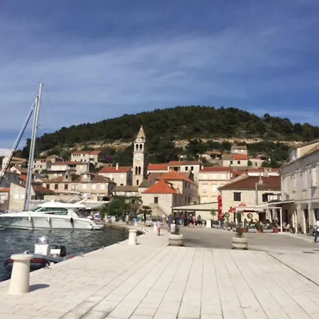 Riva, * Vis