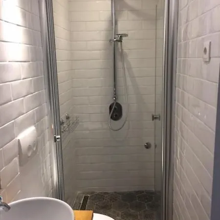 Riva, Βίλα Βις